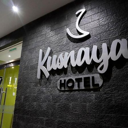 Hotel Kusnaya Piura Exteriör bild