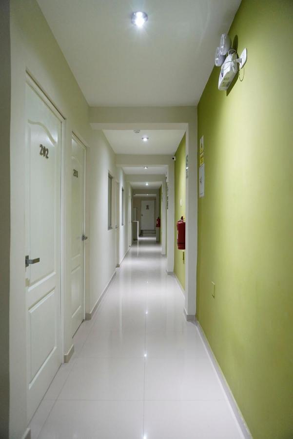 Hotel Kusnaya Piura Exteriör bild